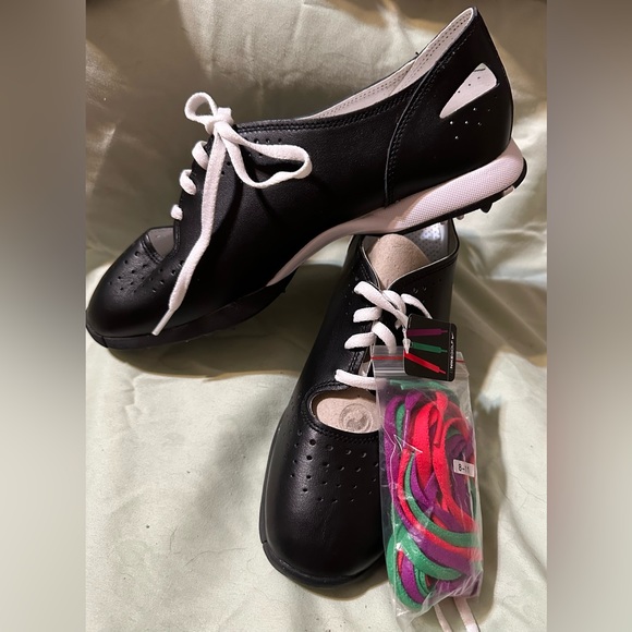 Nike Shoes - Nike Air women’s golf shoes